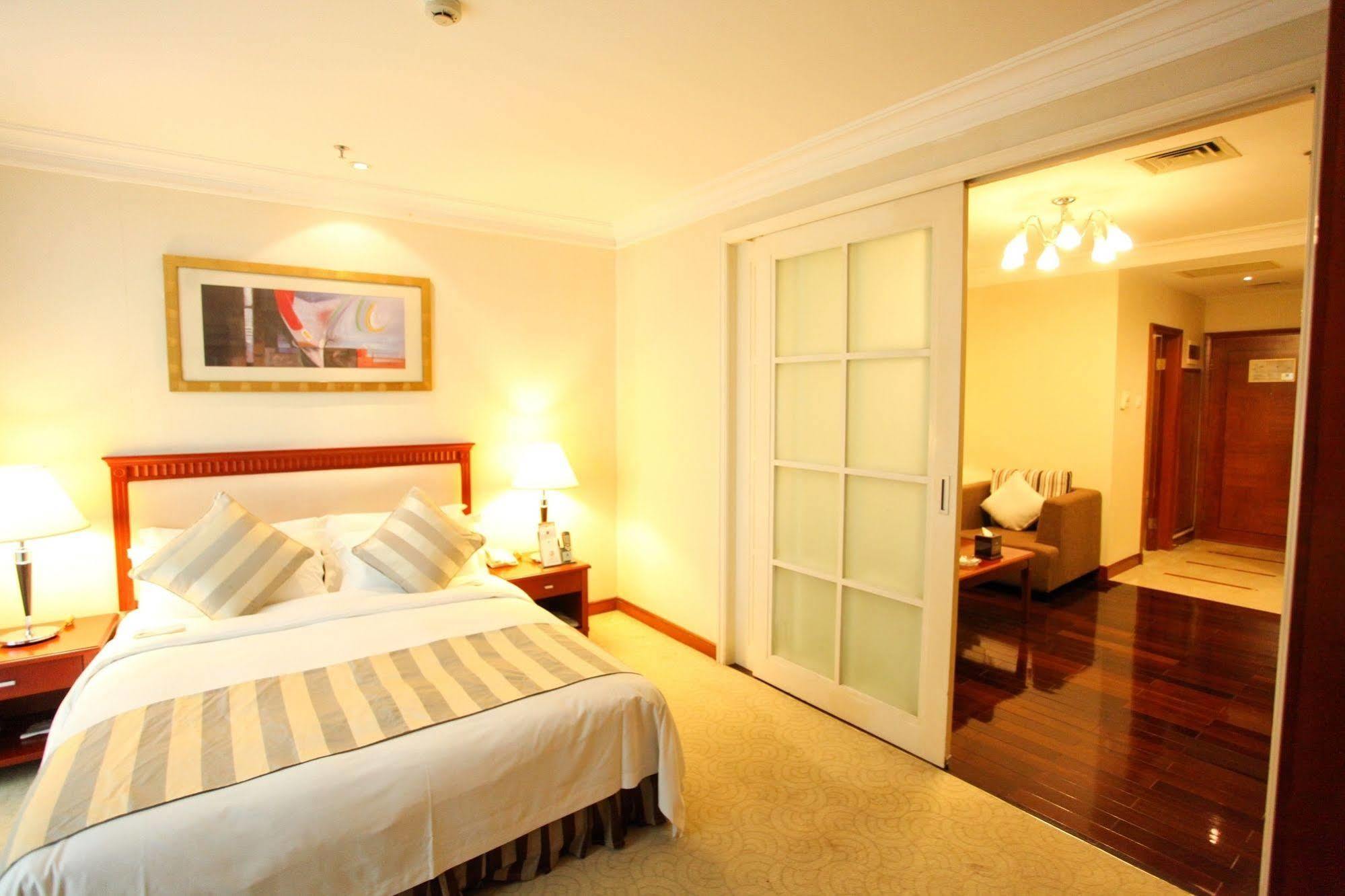 Shenzhen Dongmen Metropark Suites Hotel Экстерьер фото